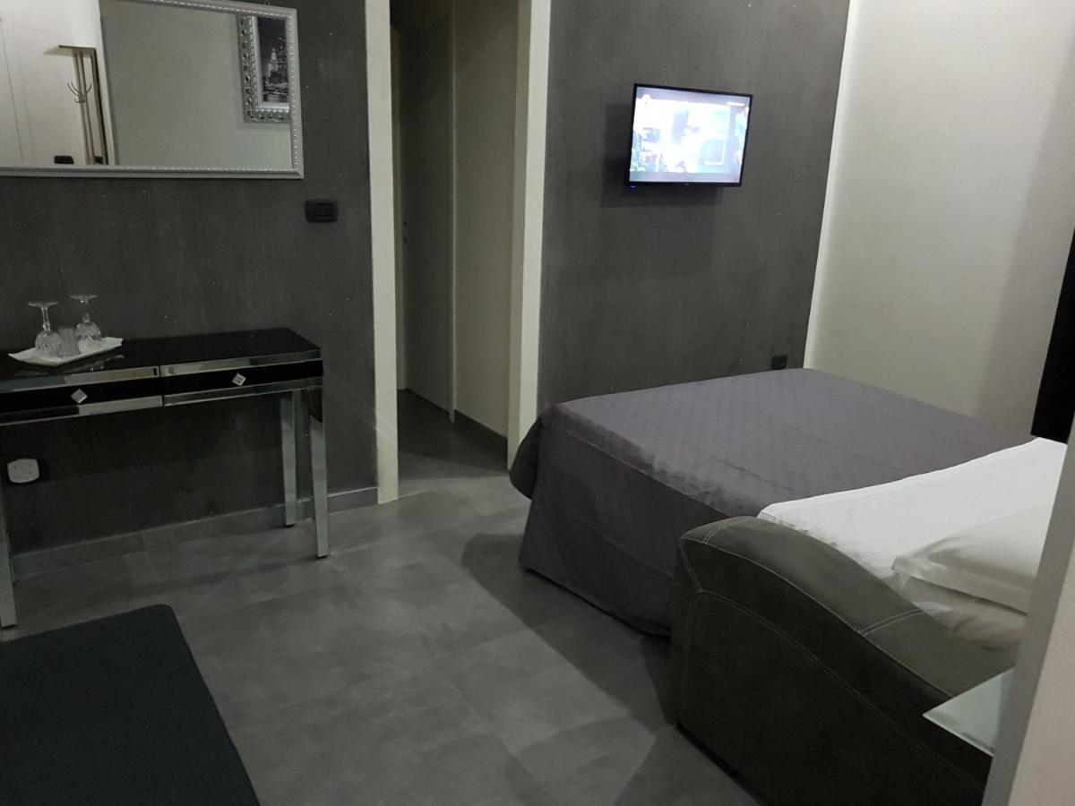 Hotel Taromy 那不勒斯 外观 照片