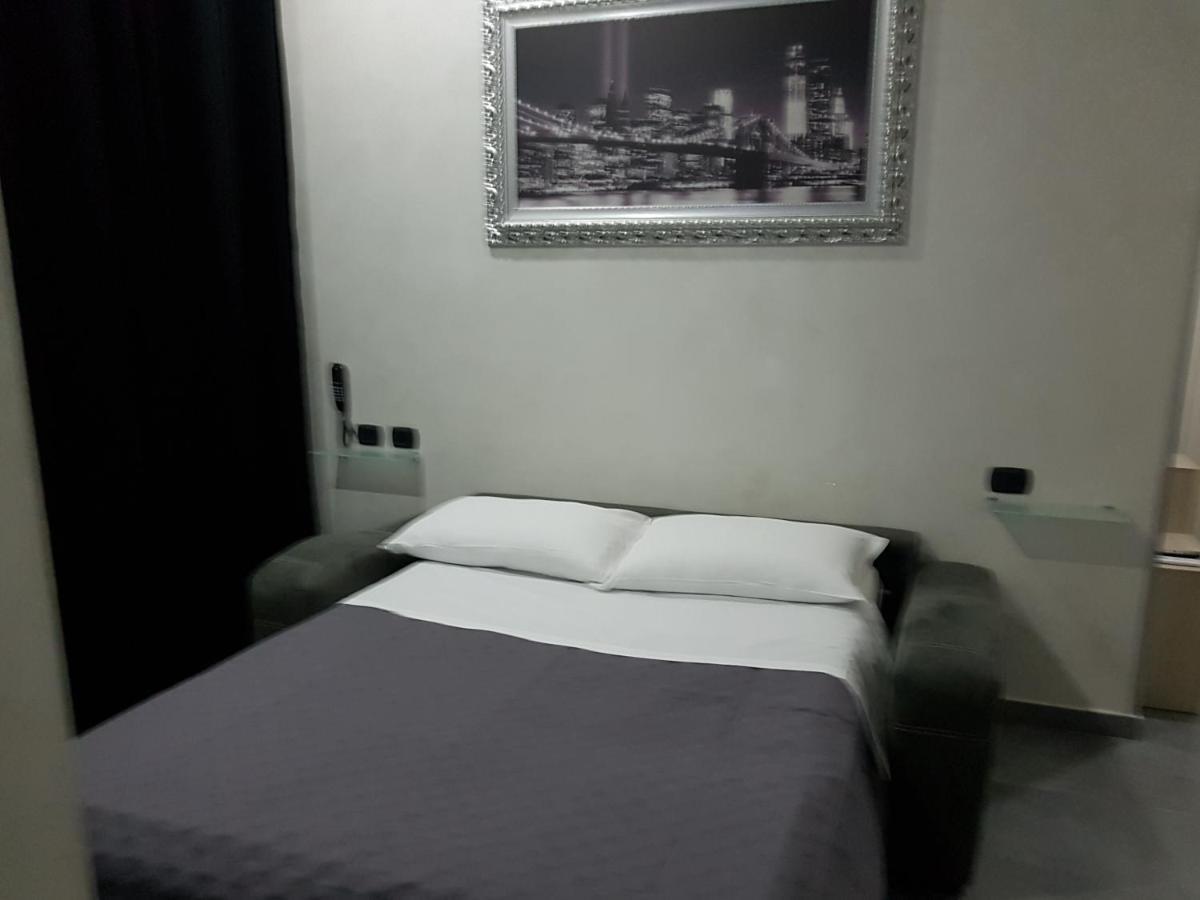 Hotel Taromy 那不勒斯 外观 照片