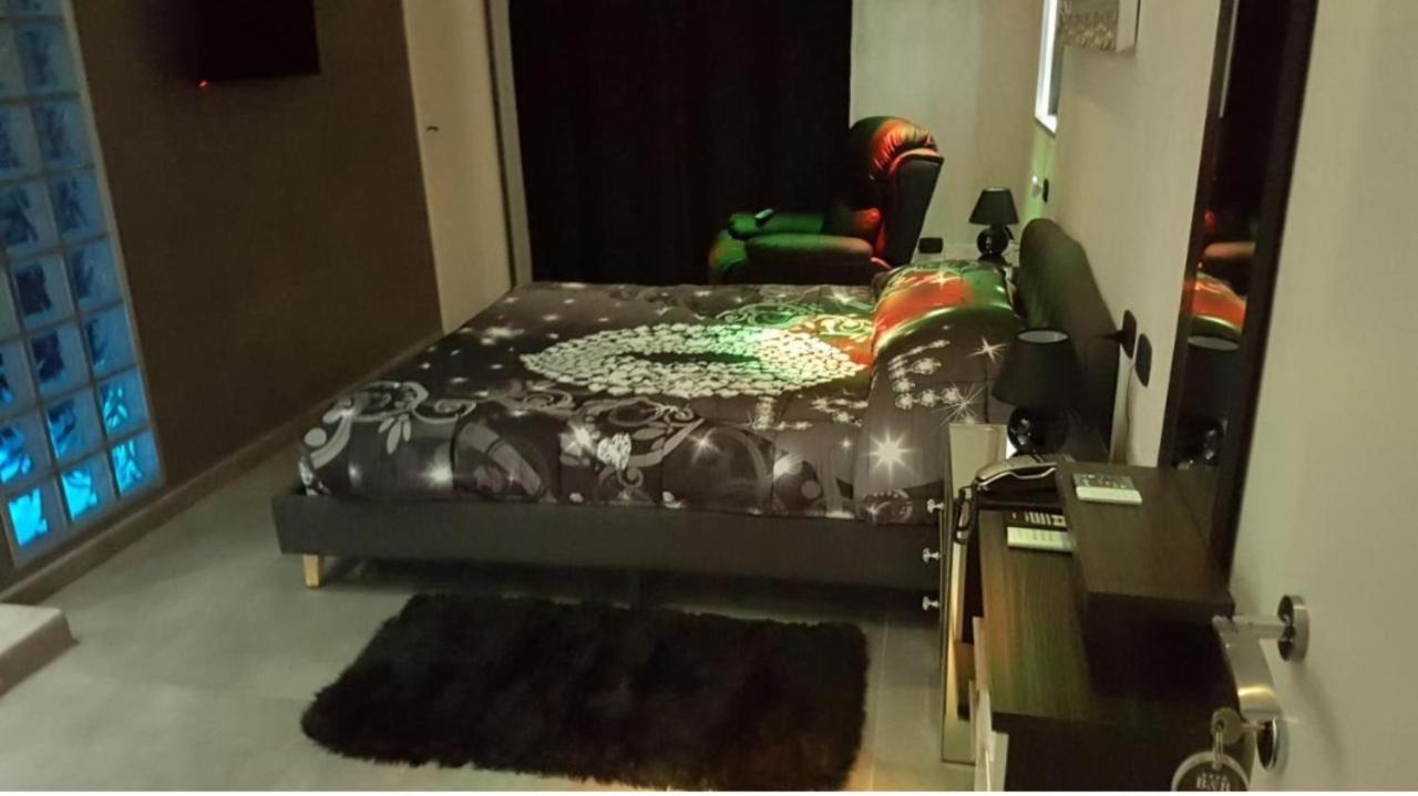 Hotel Taromy 那不勒斯 外观 照片